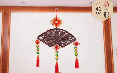 三乡镇中国结挂件实木客厅玄关壁挂装饰品种类大全